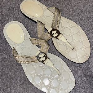 Gucci Thong Sandals